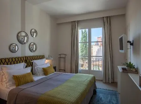 Hotel Le Y 4*